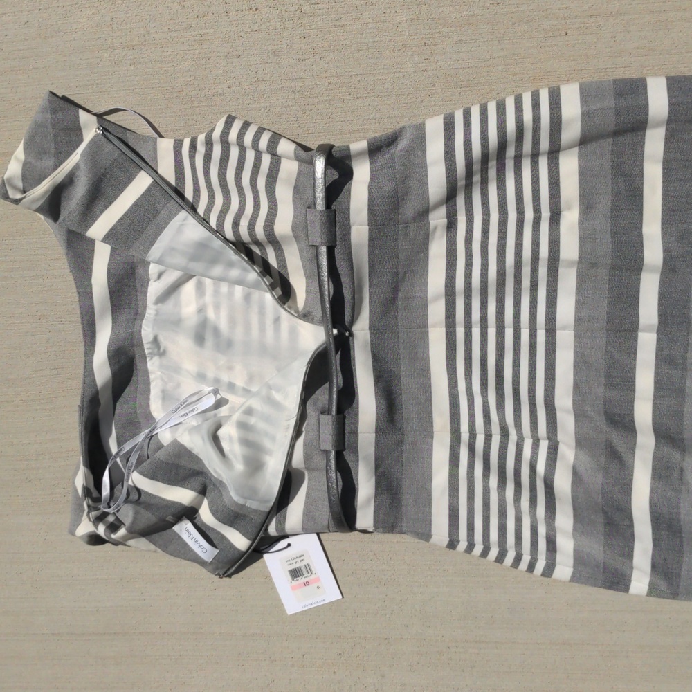 SOLD 💐Calvin Klein women's sheath dress grey white striped - Picture 6 of 8